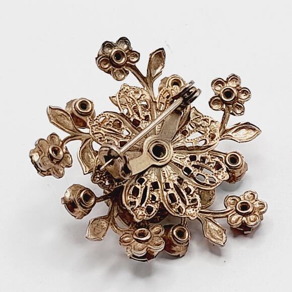 Vintage 1950s Flower Brooch Clear & Blue Fire Rhinestones Filigree 3D Design - Picture 3 of 10
